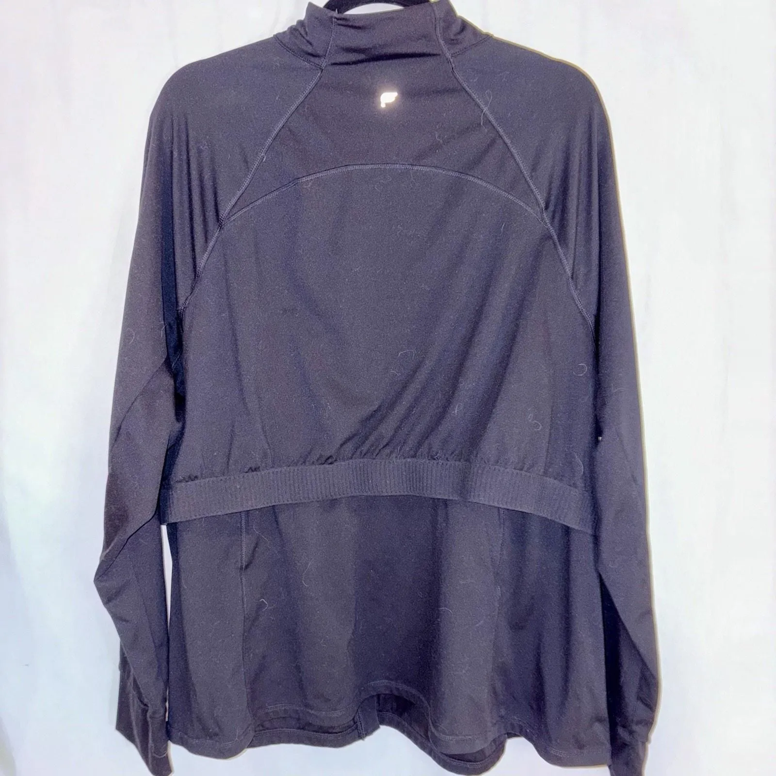Listing Image Blurred Background