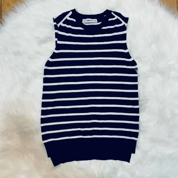 Product image for Zara Knit blue and white sleeveless crewneck top