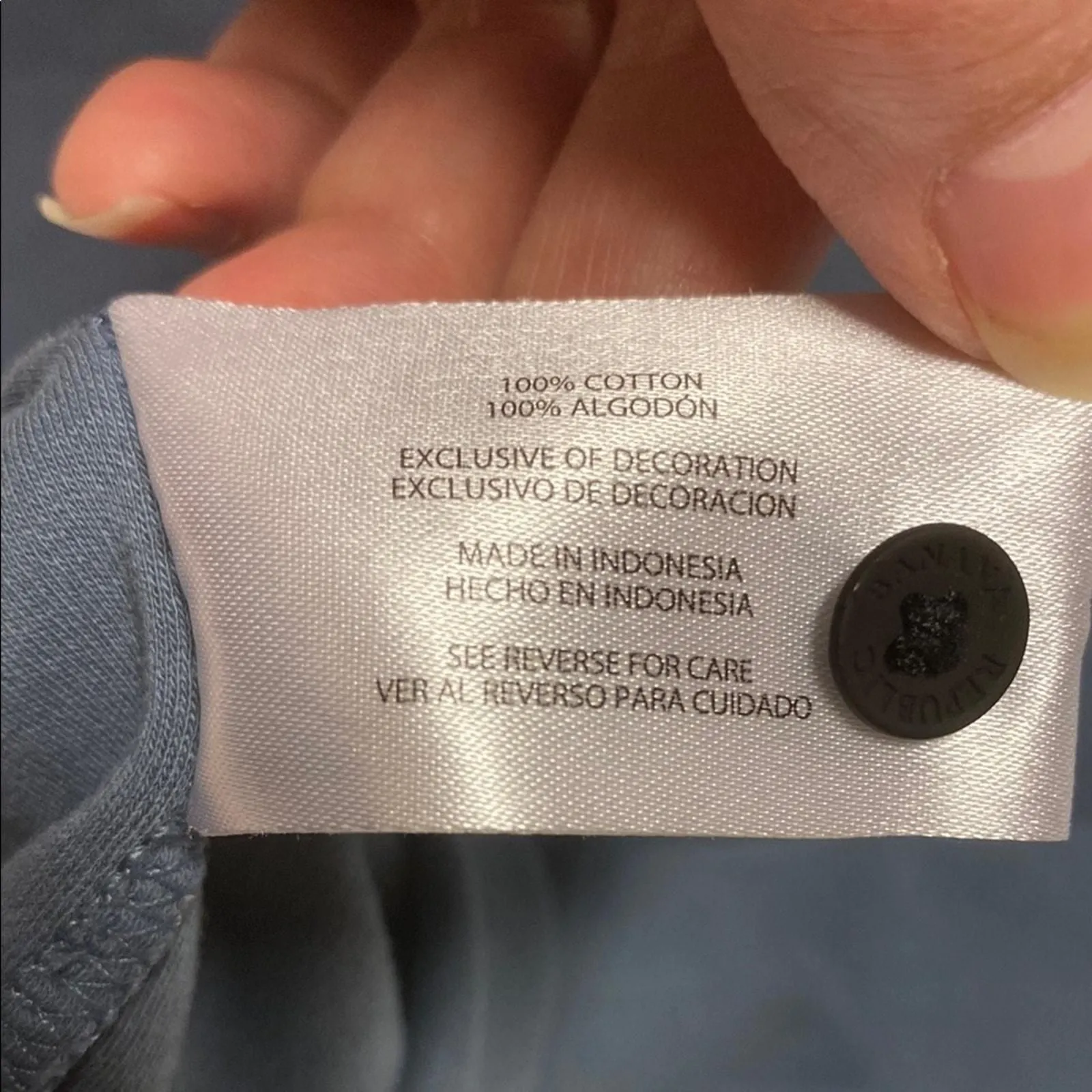 Listing Image Blurred Background