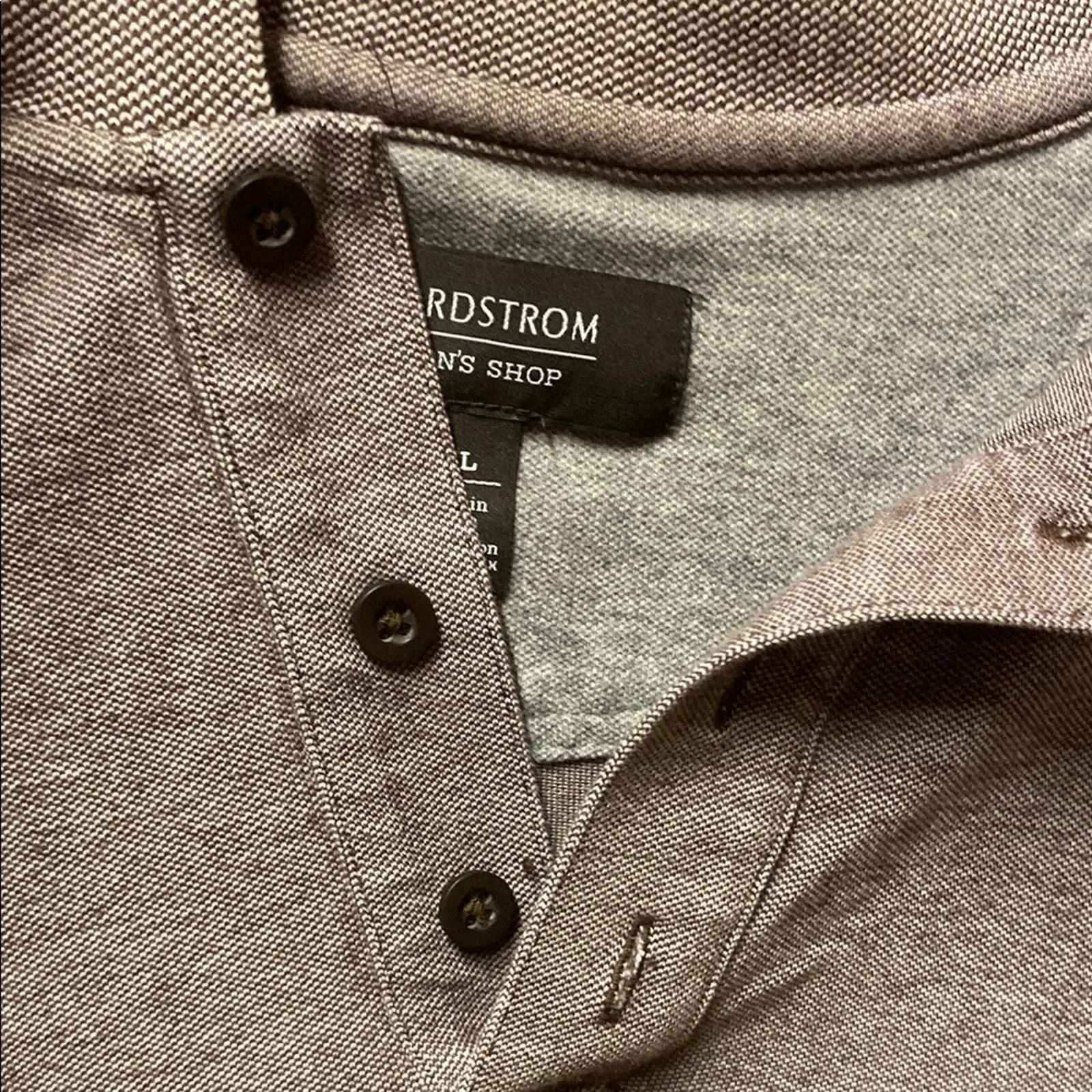 Listing Image Blurred Background