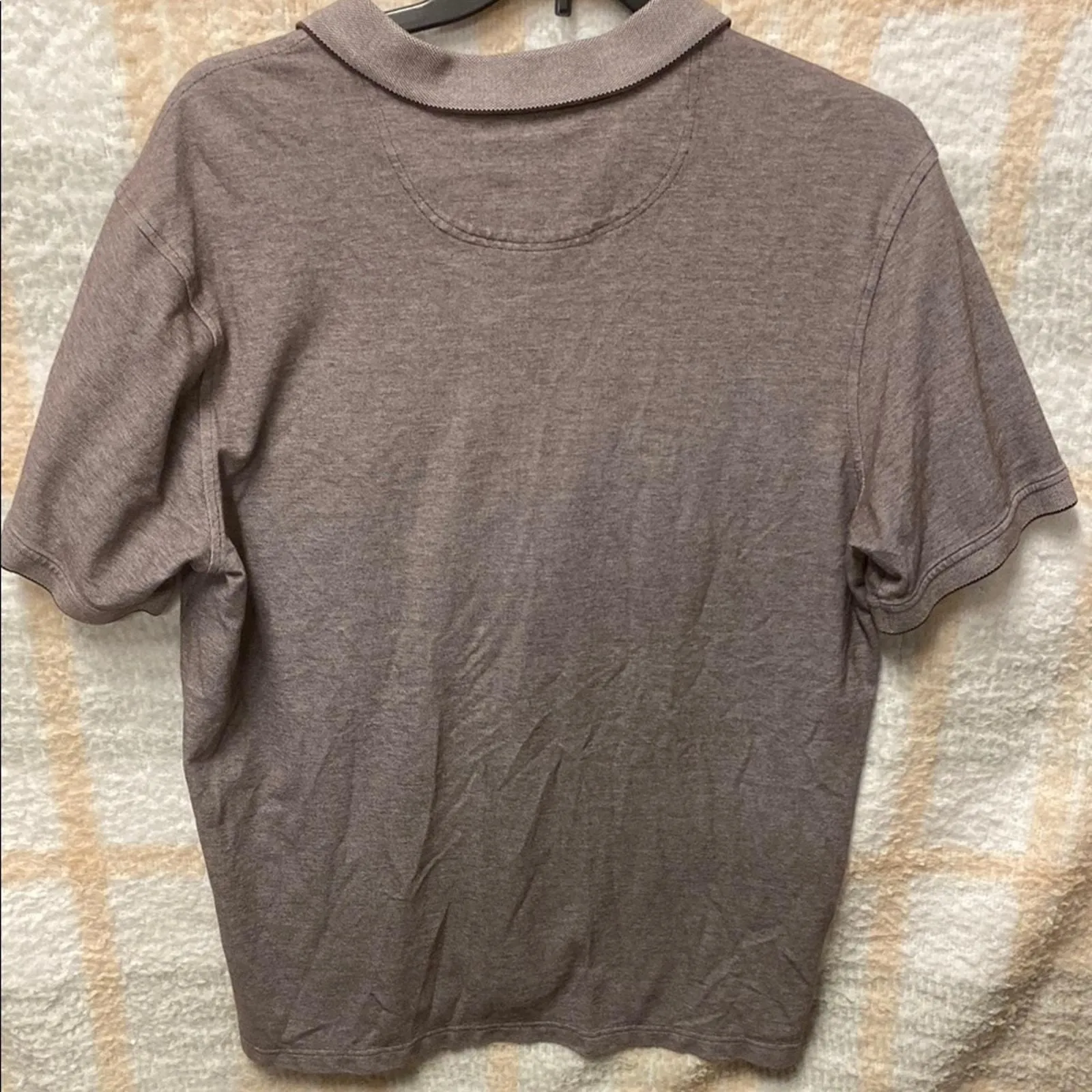 Listing Image Blurred Background