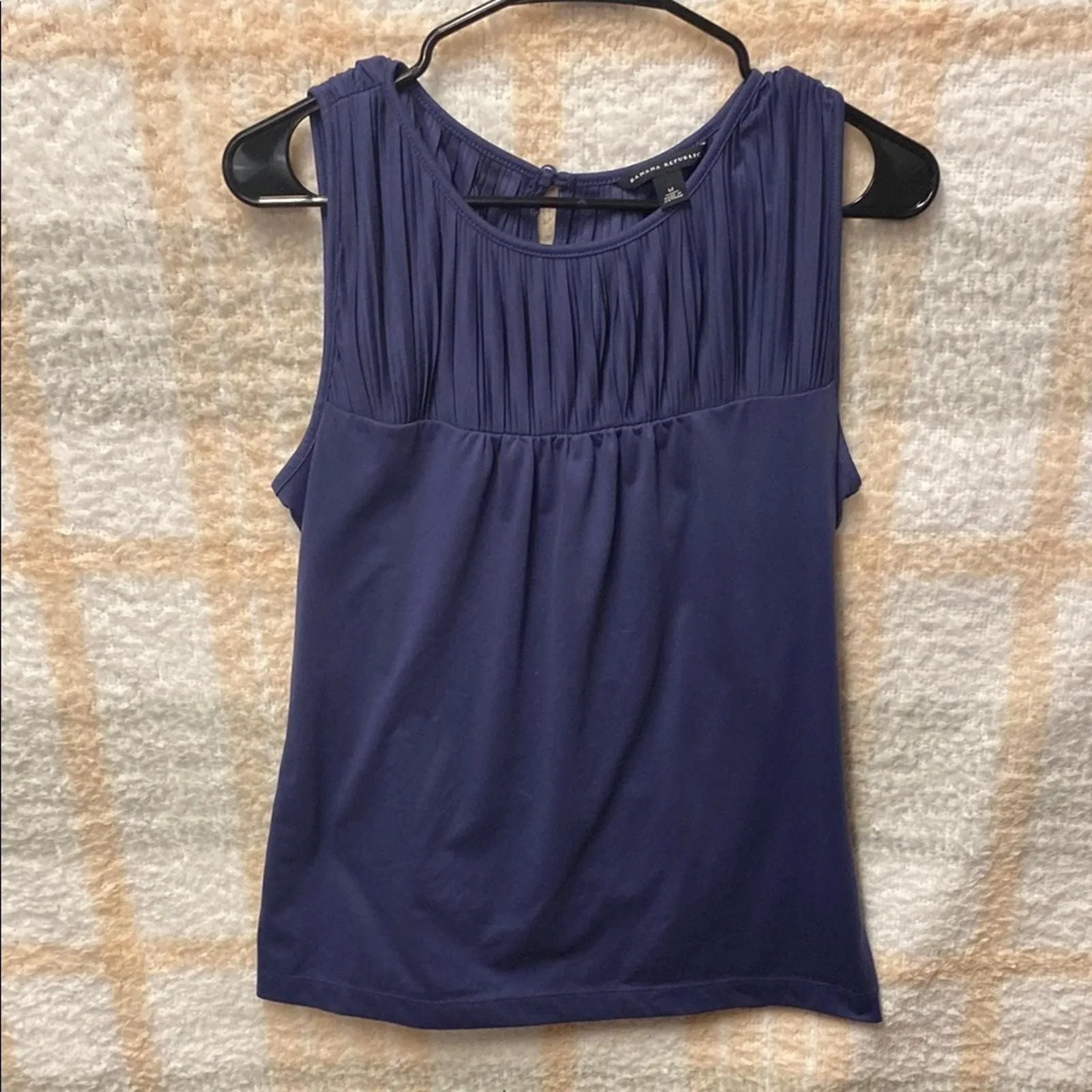 Product image for Women's Banana Republic Blue Sleeveless Top M
