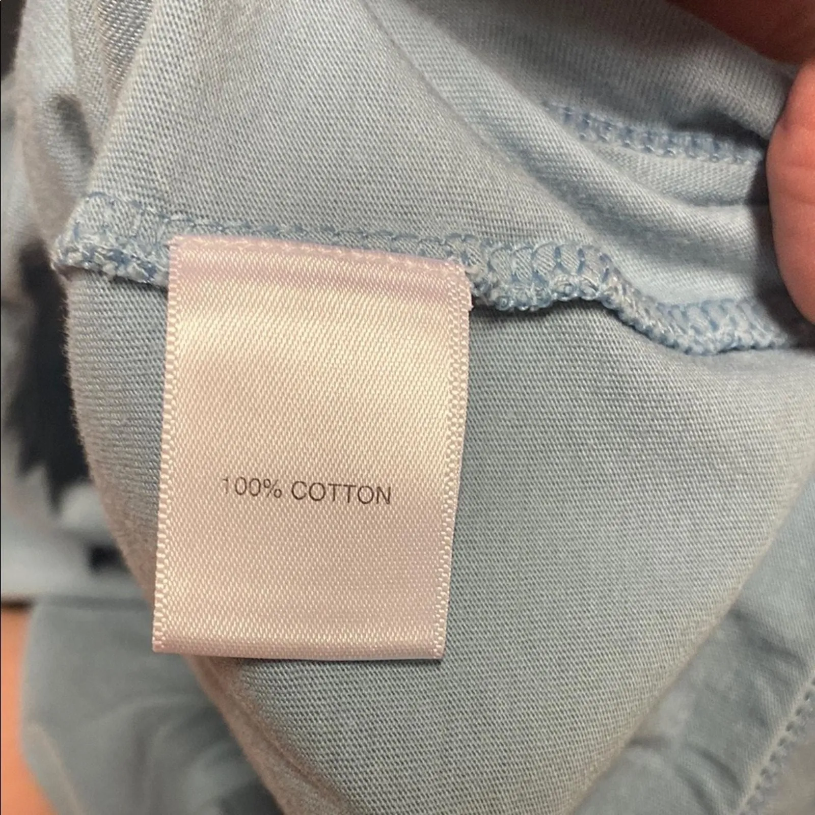 Listing Image Blurred Background