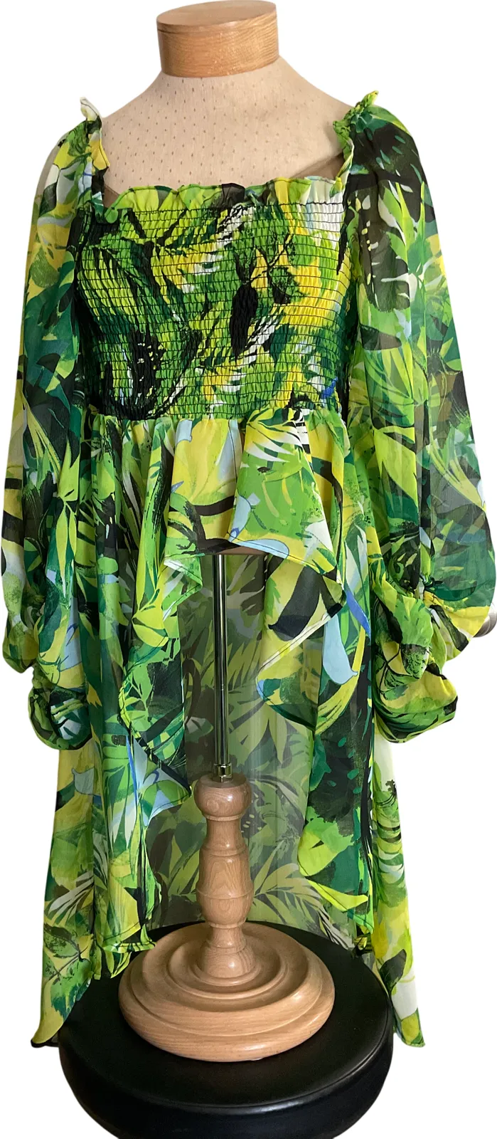Product image for Live 4 Truth Women's Blouse Size L Green Tropical Print Sheer Puff Sleeve New - L - Tops - new-with-tags - Live 4 Truth