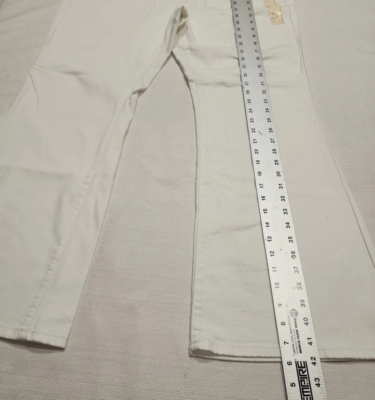 Listing Image Blurred Background
