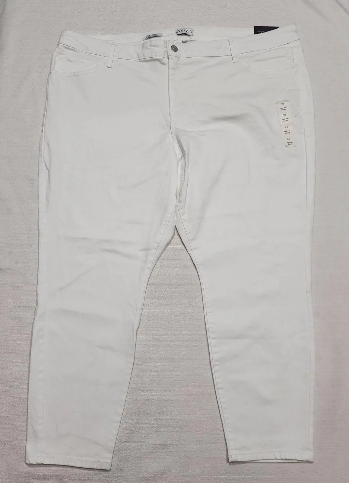 Product image for AVA & VIV Women's mid rise skinny fitted hip & thighs size 26 W50''x L41'' - new-with-tags - Ava & Viv