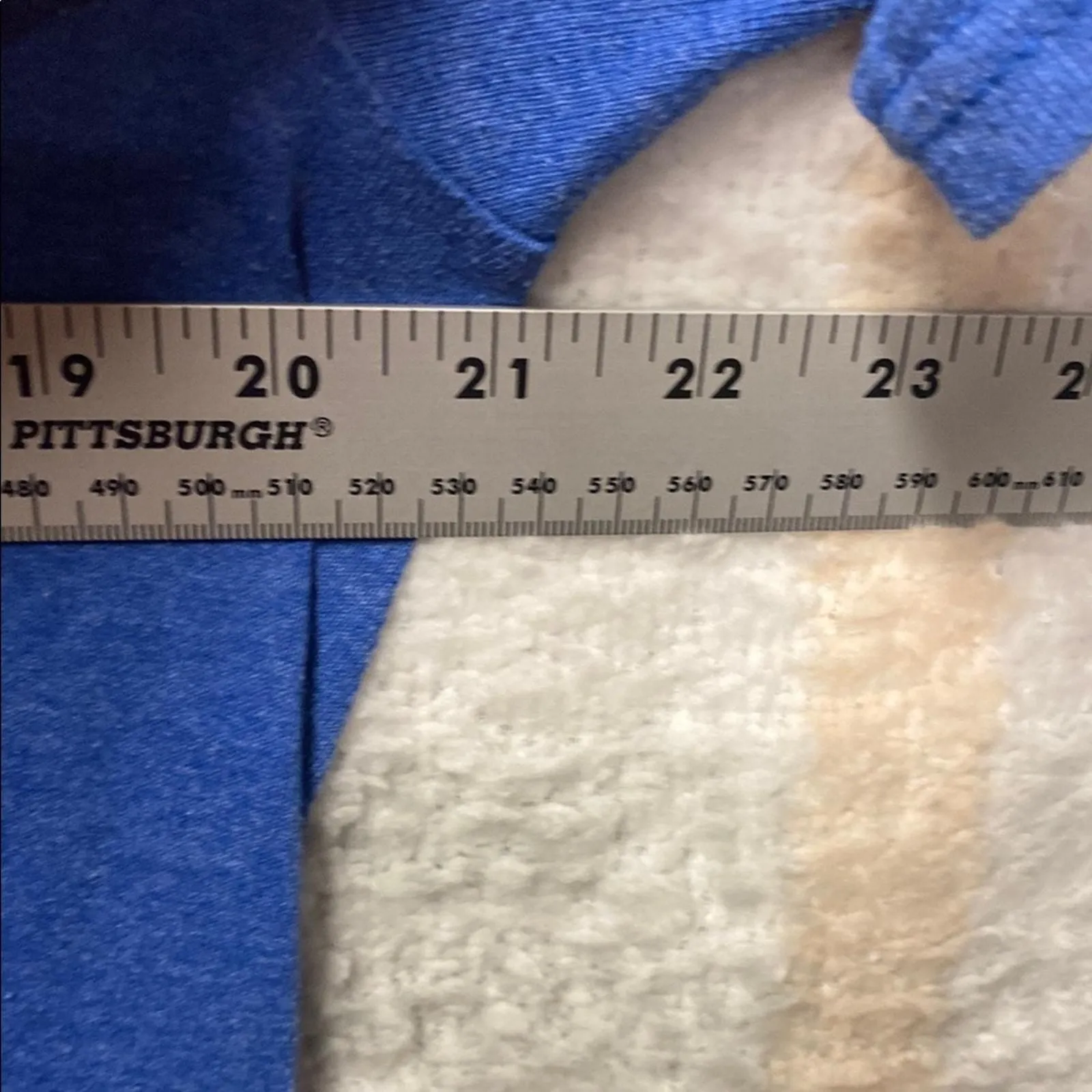 Listing Image Blurred Background