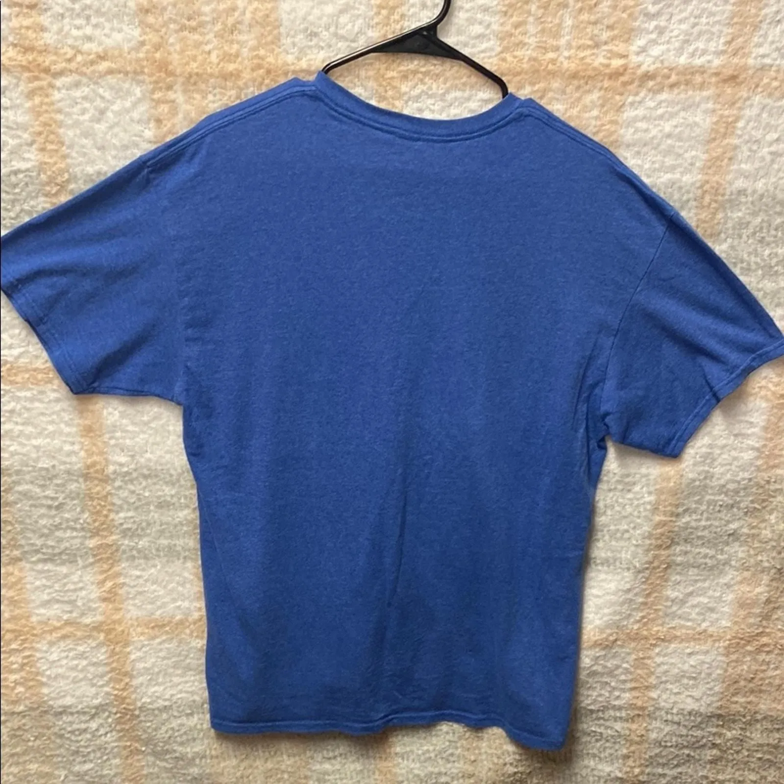 Listing Image Blurred Background