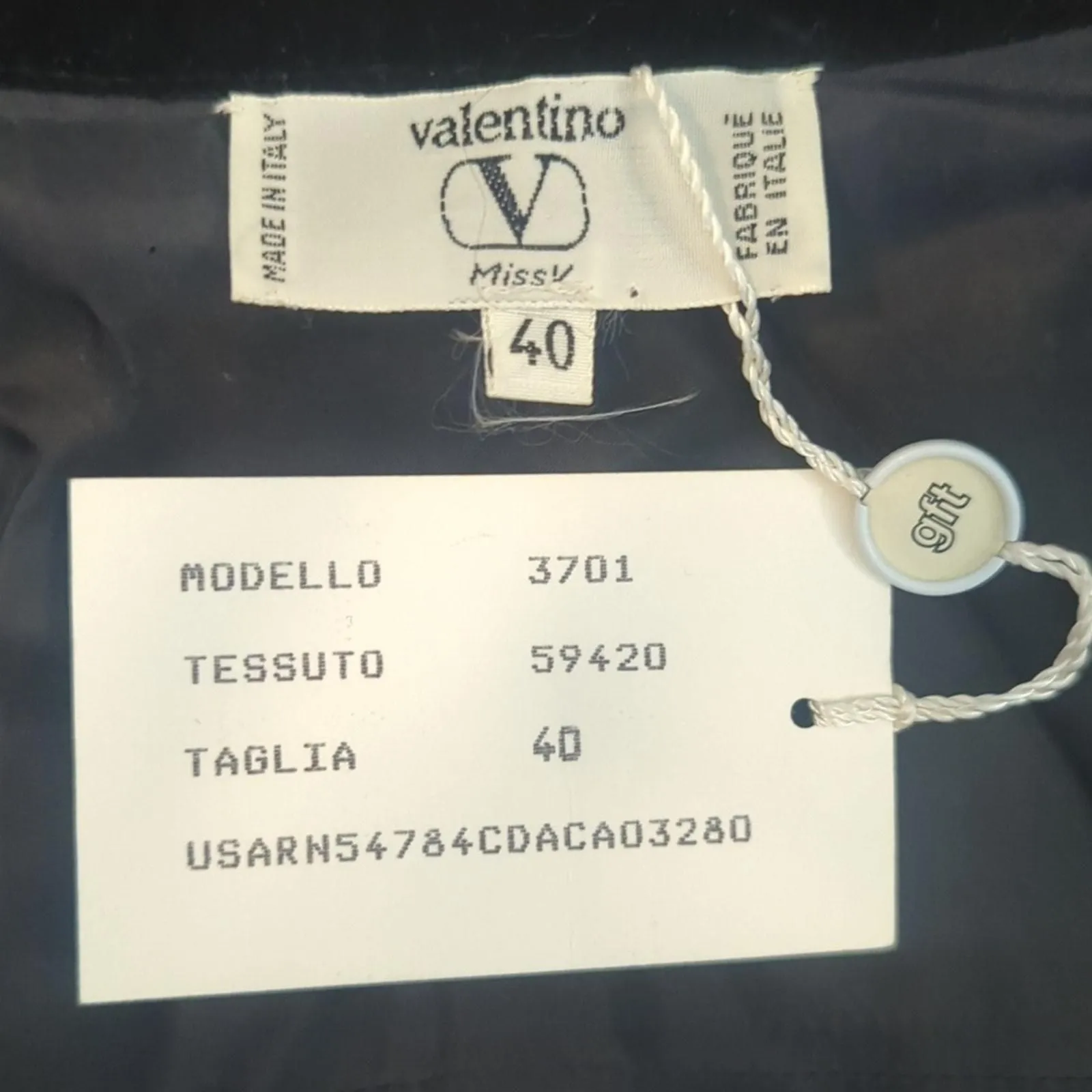 Listing Image Blurred Background