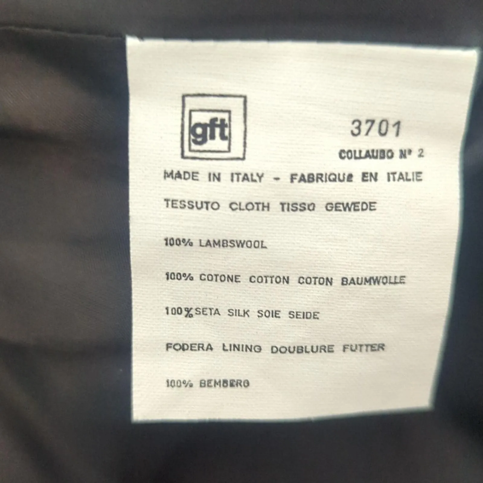 Listing Image Blurred Background
