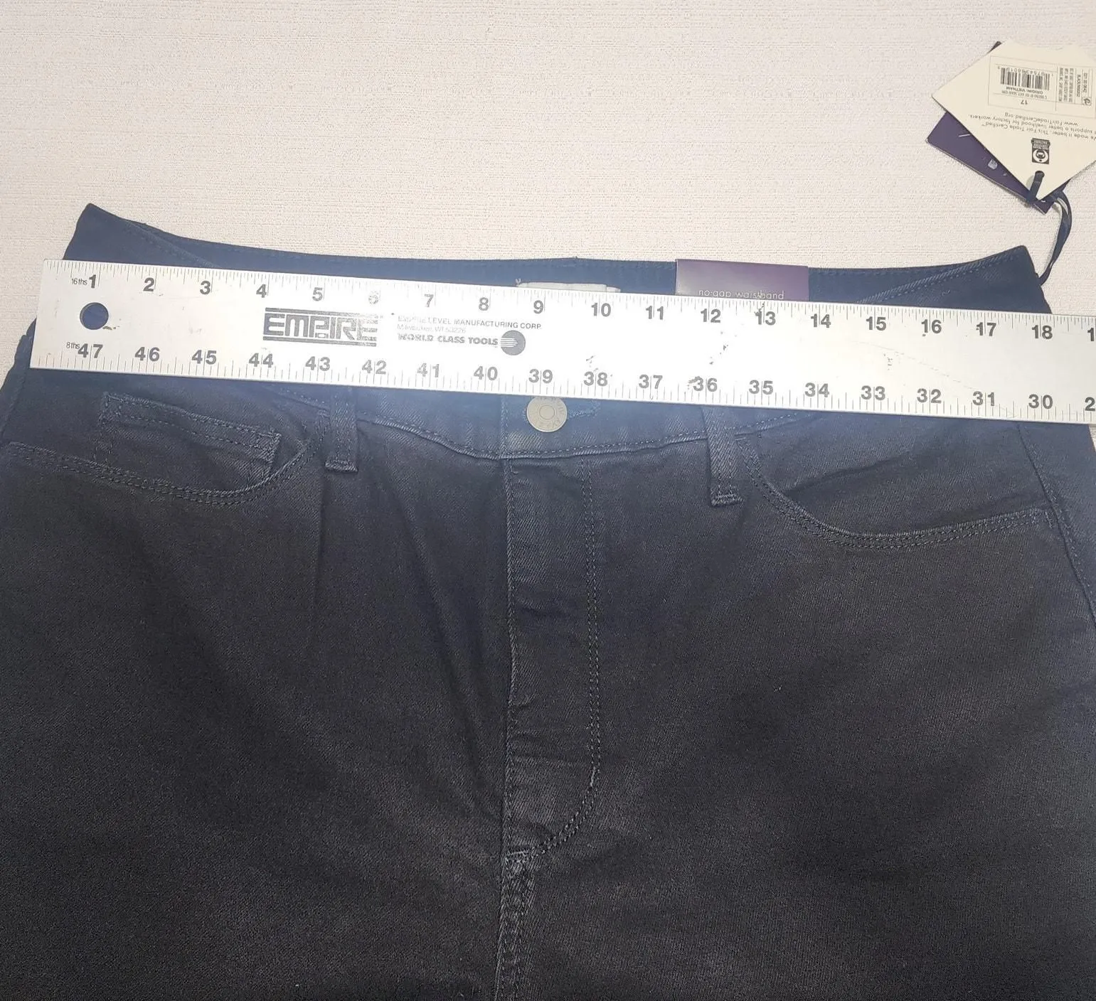 Listing Image Blurred Background