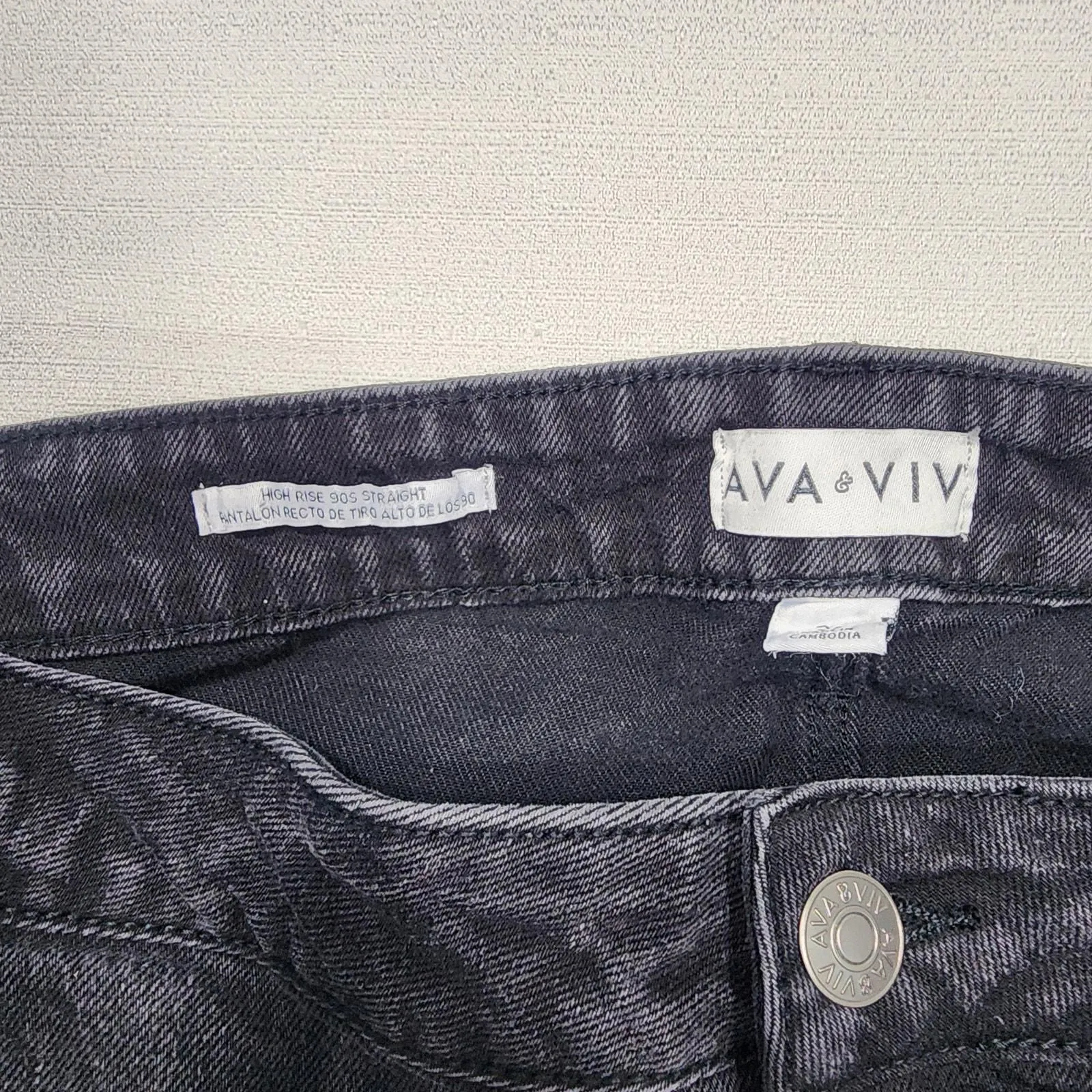 Listing Image Blurred Background