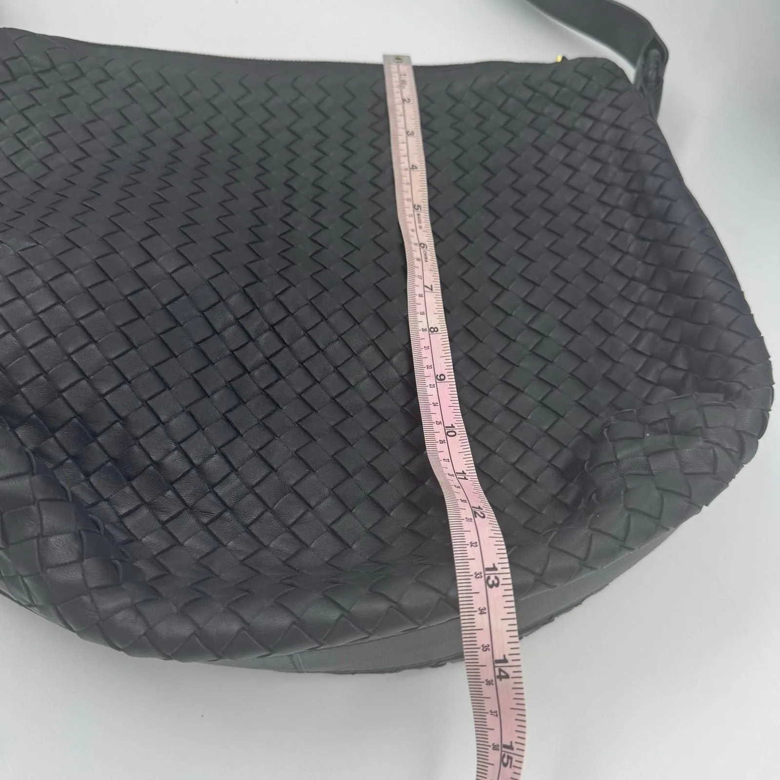 Listing Image Blurred Background