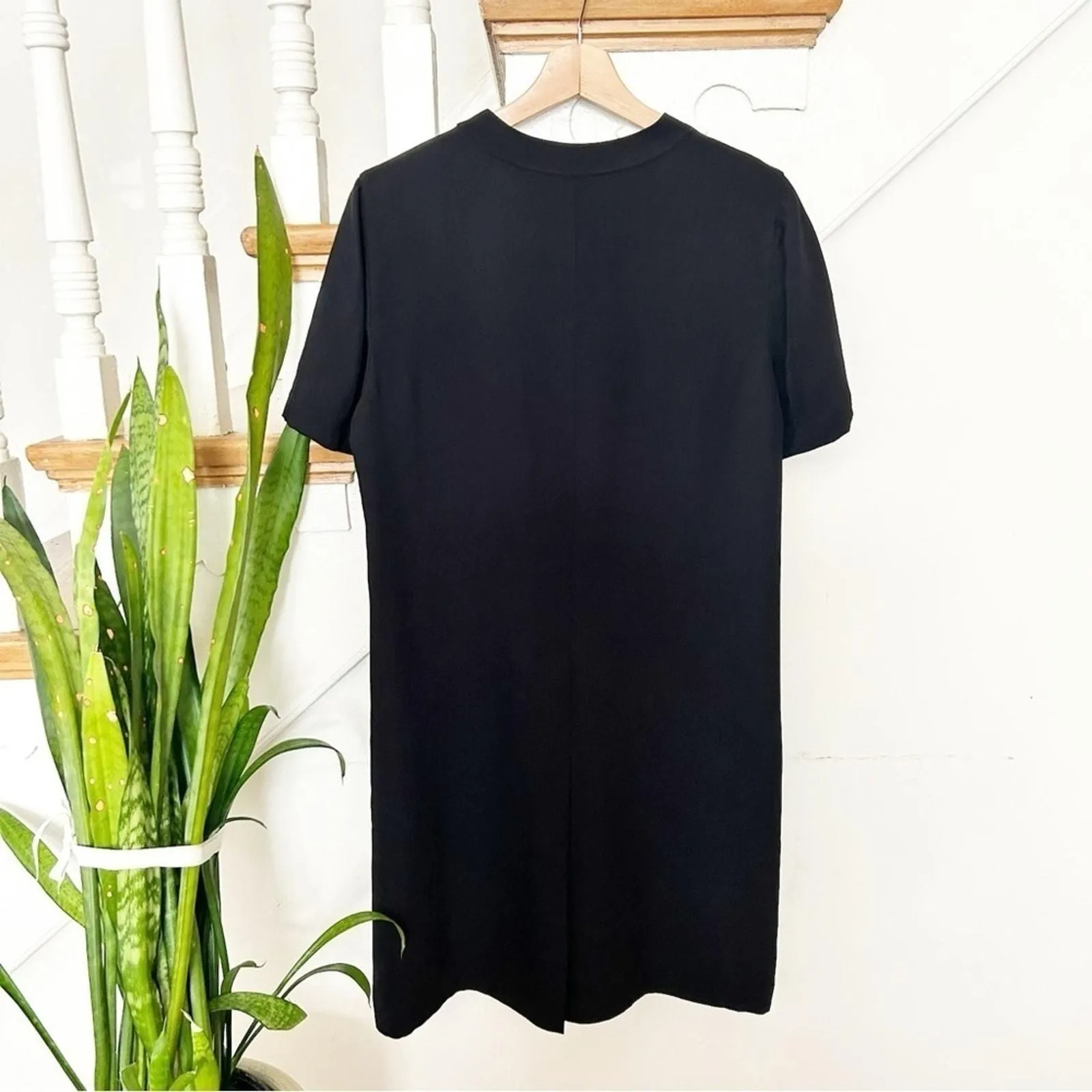 Listing Image Blurred Background