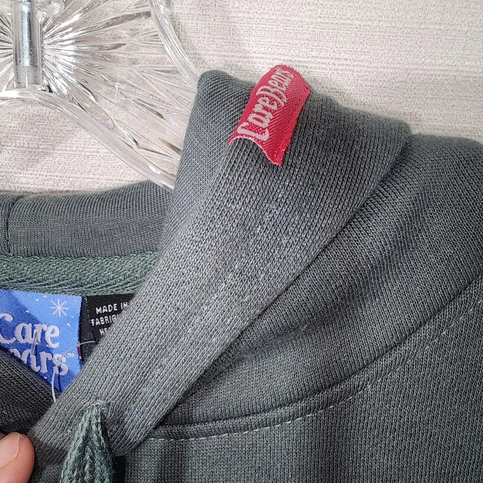 Listing Image Blurred Background