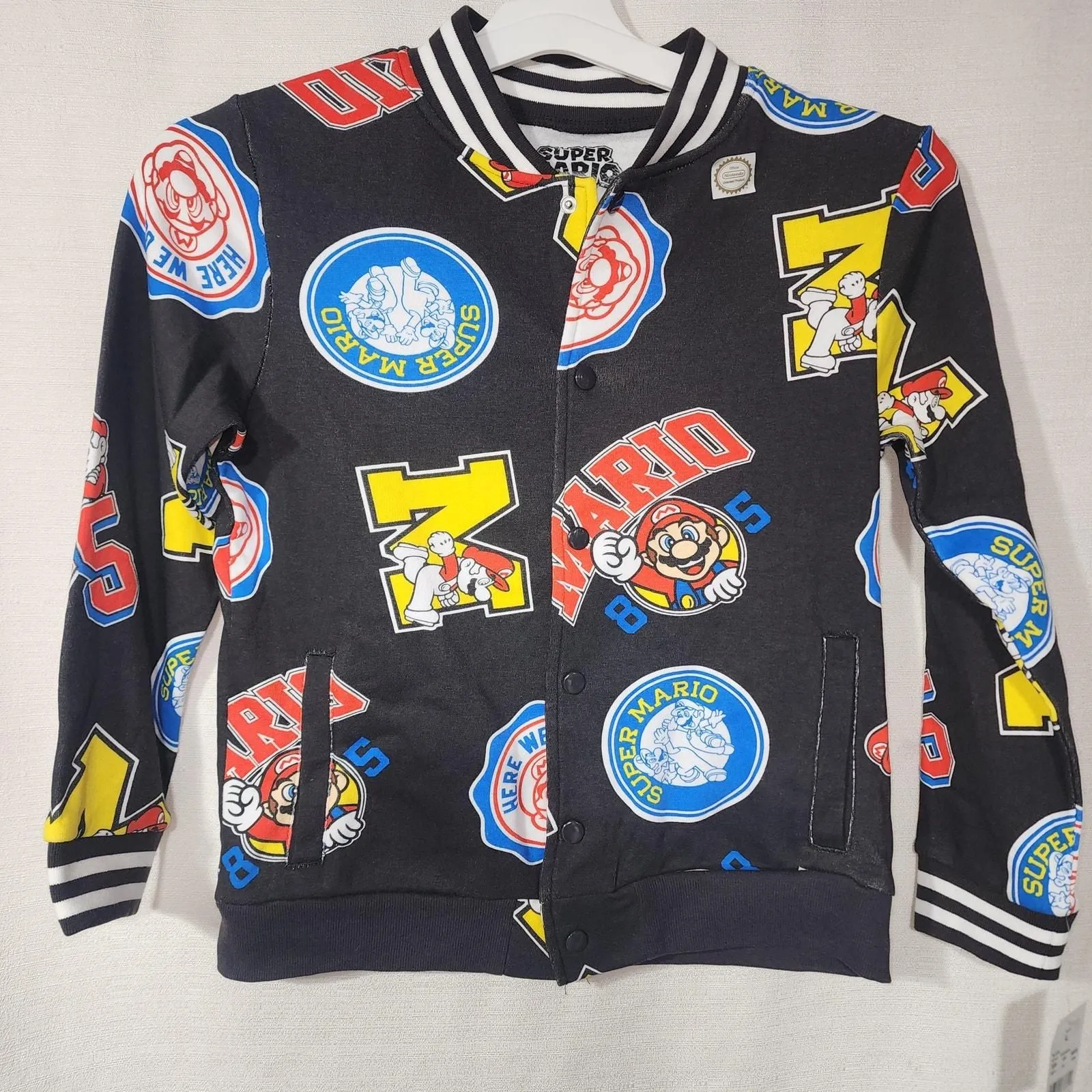 Product image for Super Mario Kids Large black jacket  - new-with-tags - Mario