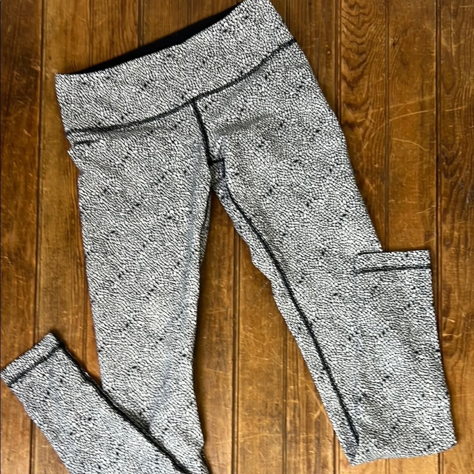 Product image for Women’s LuluLemon Align black and white floral legging size 4 - lululemon athletica