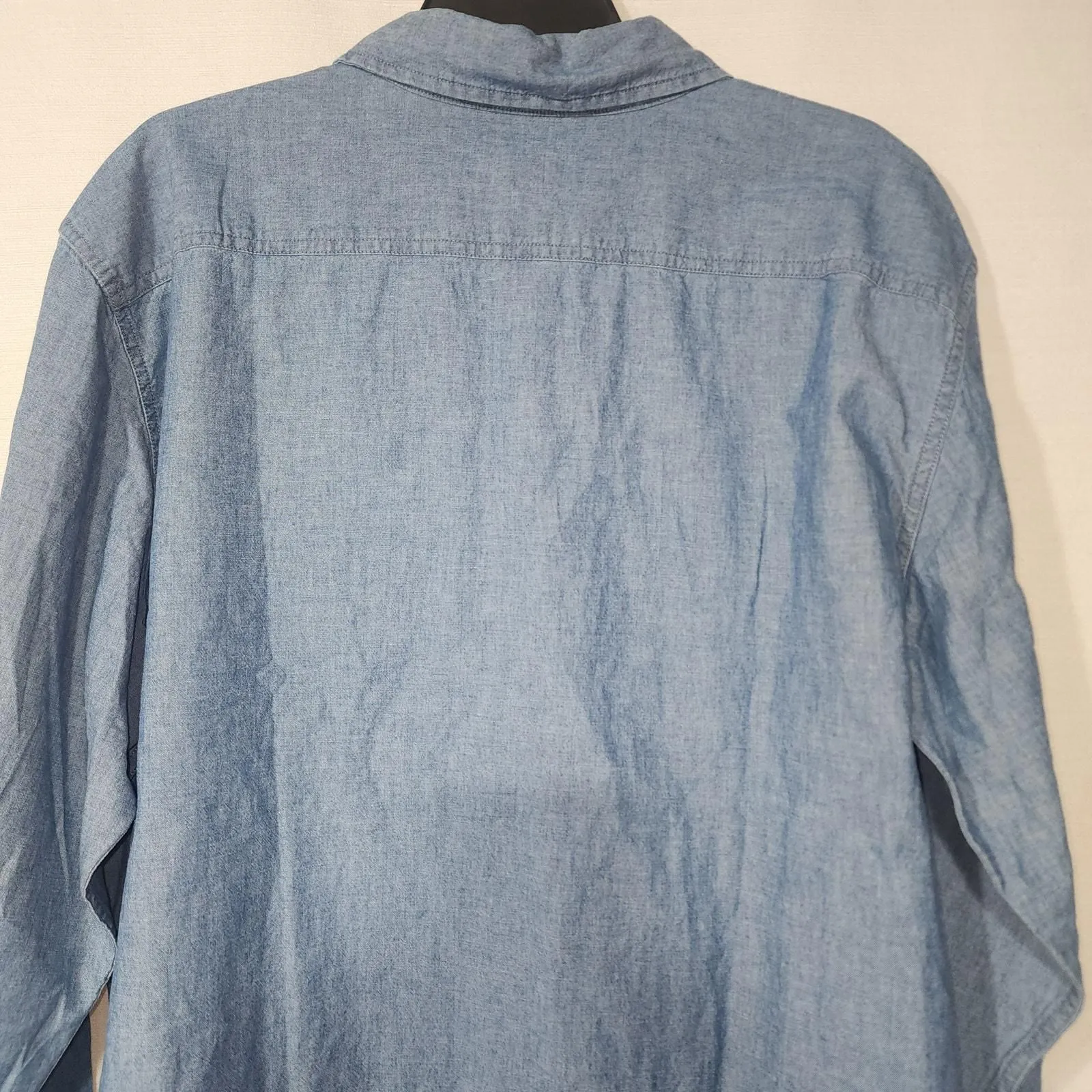 Listing Image Blurred Background