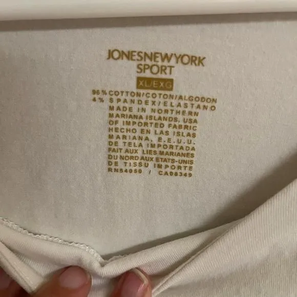 Product image for Jones New York t with round neck. 3/4 sleeves.