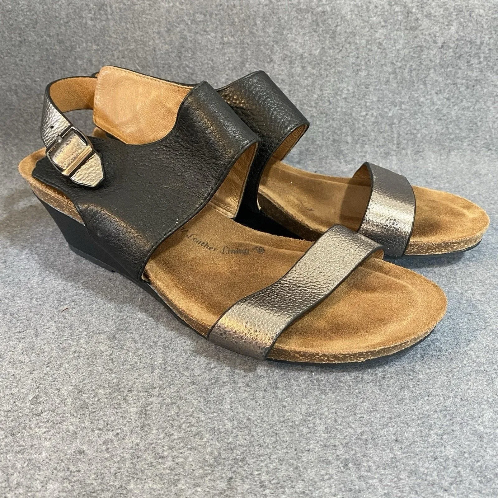 Product image for SOFFT Vanita Leather Wedge Sandal Women Shoe Size 8.5 W Black Gold Metallic - Söfft