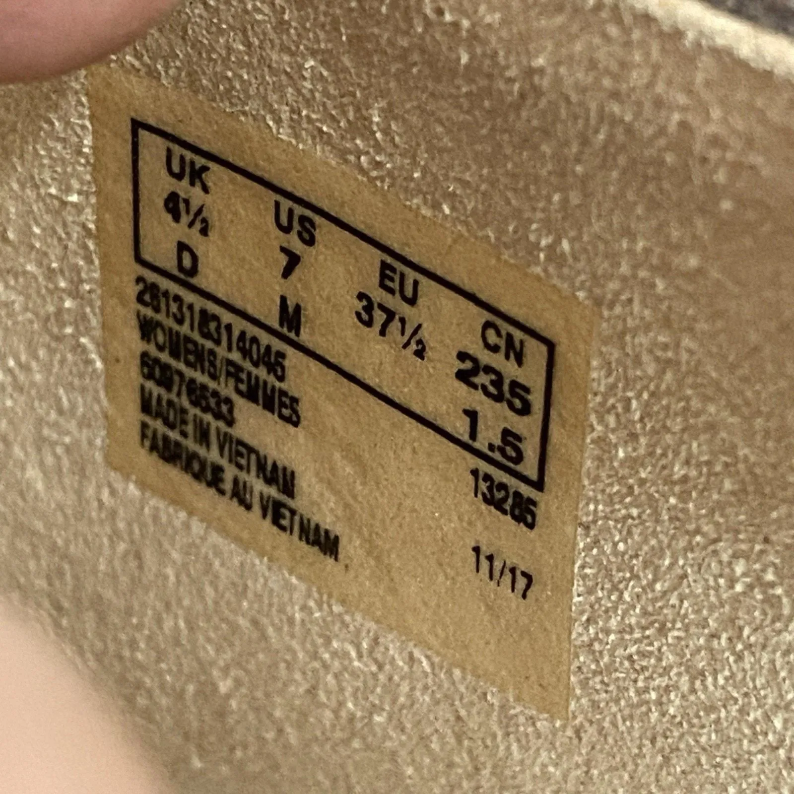 Listing Image Blurred Background
