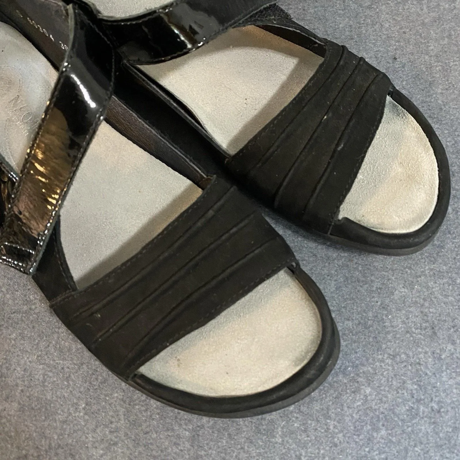 Listing Image Blurred Background