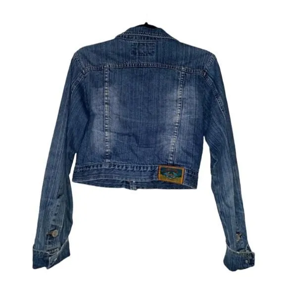 Listing Image Blurred Background