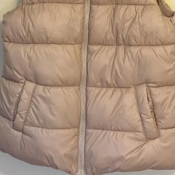 Product image for Old Navy XS Puffer Vest