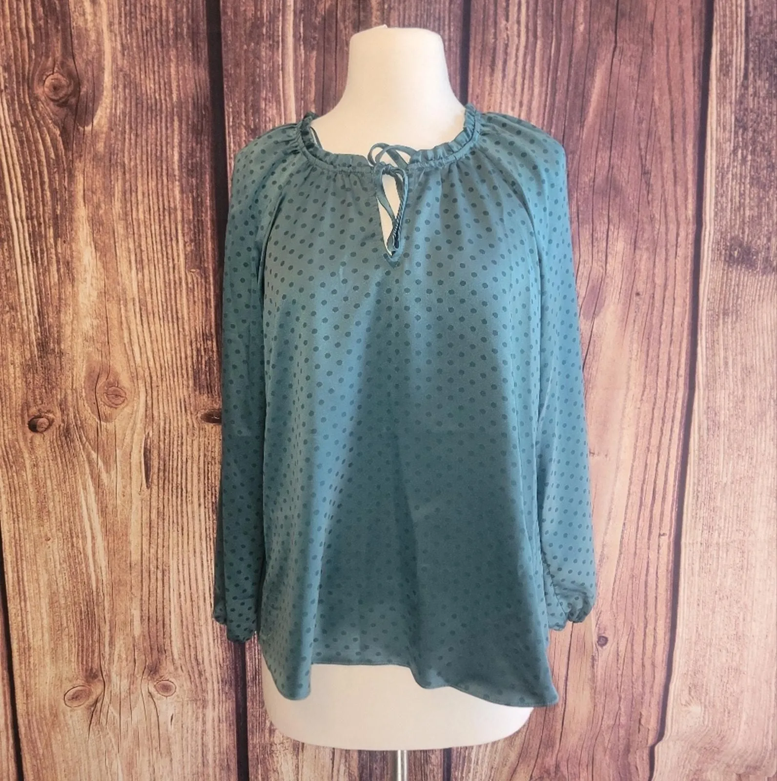Product image for LC Lauren Conrad Top Size XS Green Dot - XS - Tops - pre-owned---good - LC Lauren Conrad
