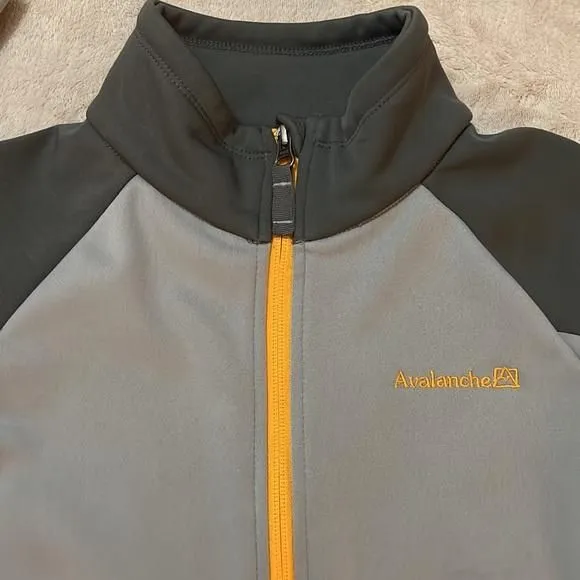 Listing Image Blurred Background
