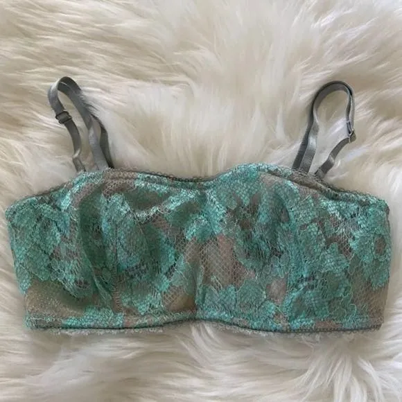 Listing Image Blurred Background
