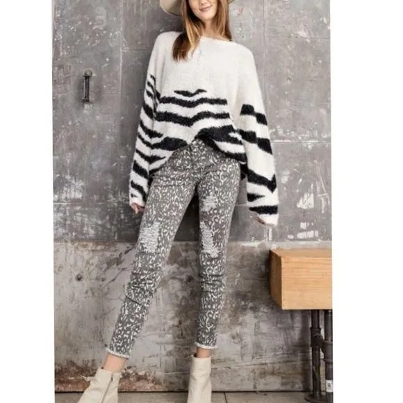 Product image for EASEL Leopard Print Gray Distressed Skinny Jeans