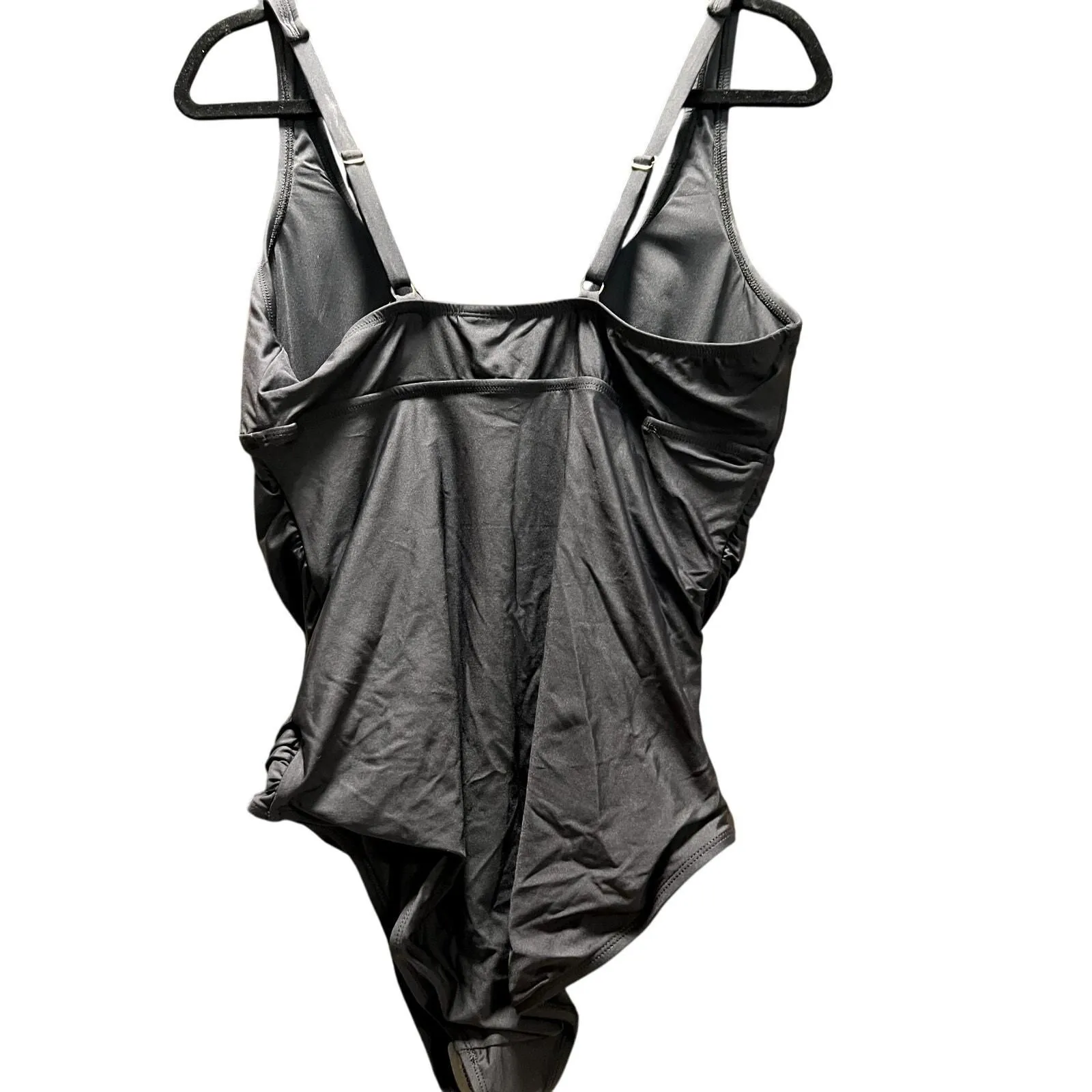 Listing Image Blurred Background