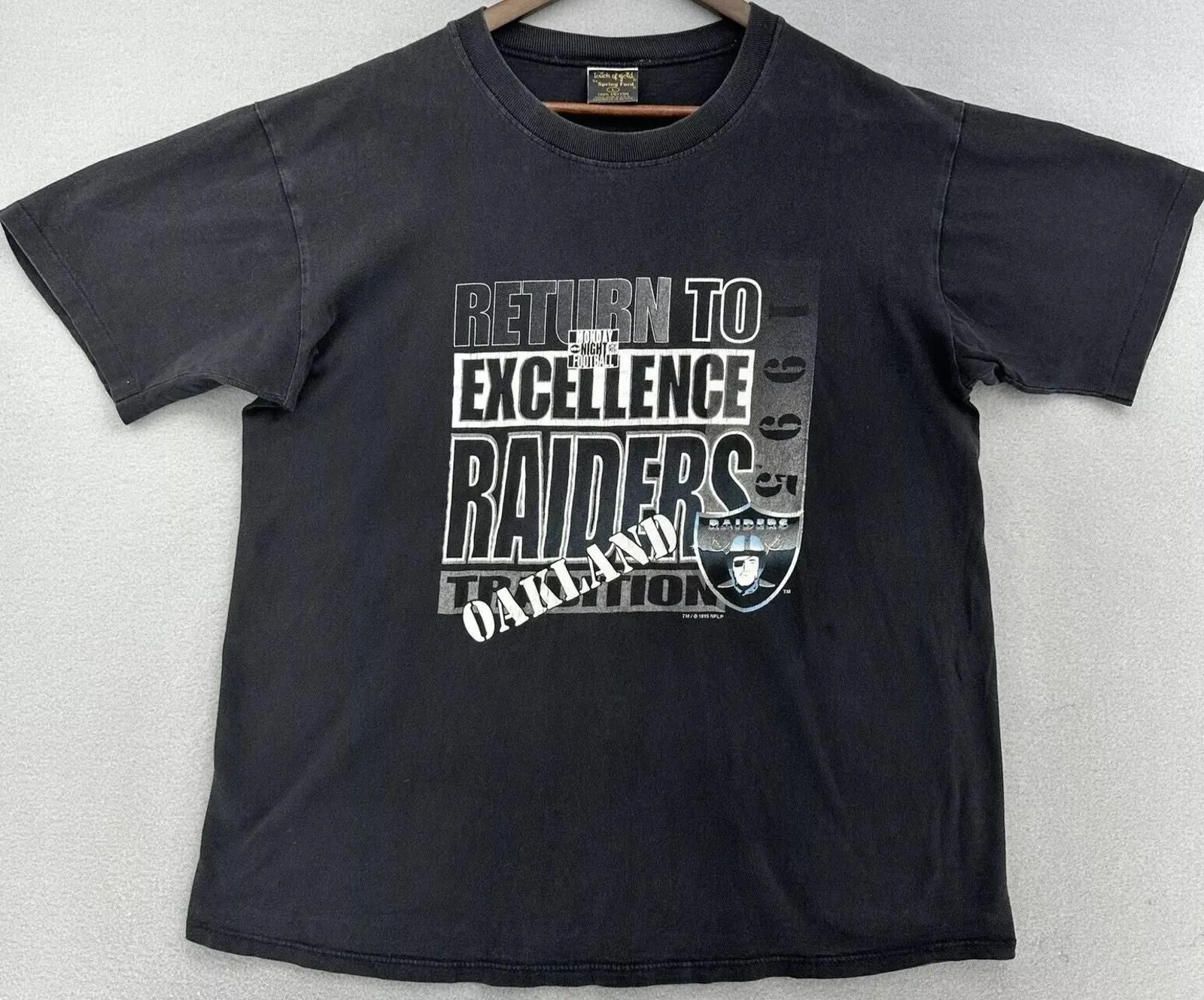 Product image for VTG 1995 Oakland Raiders Return to Excellence MNF Tshirt L Single Stitch LA - Touch of Gold