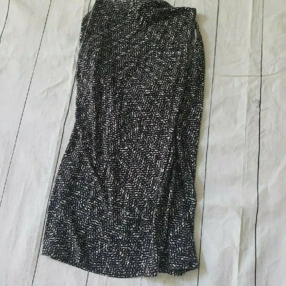 Listing Image Blurred Background