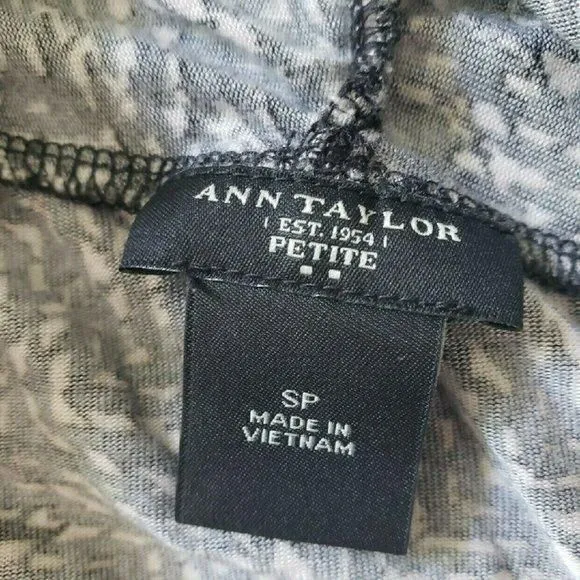 Listing Image Blurred Background