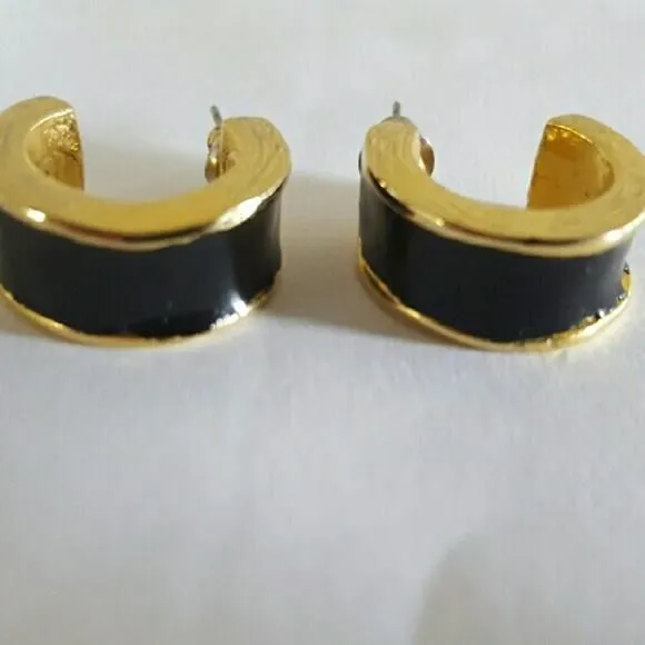 Product image for Earrings. Black and gold.