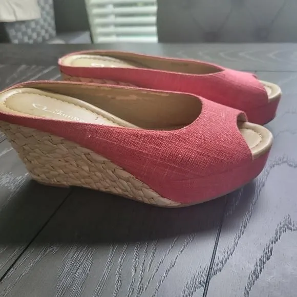 Listing Image Blurred Background
