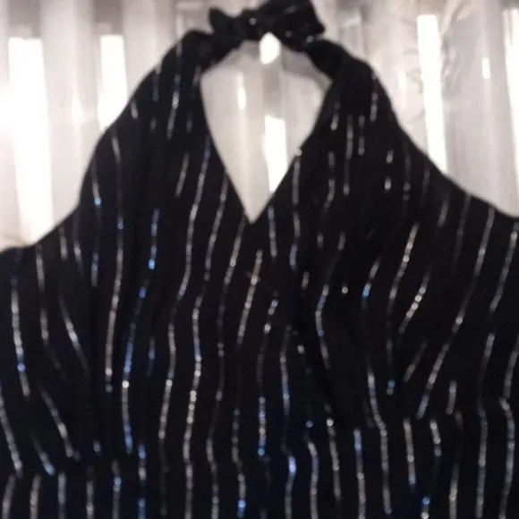 Listing Image Blurred Background