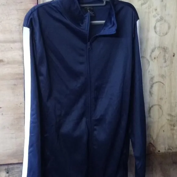 Listing Image Blurred Background