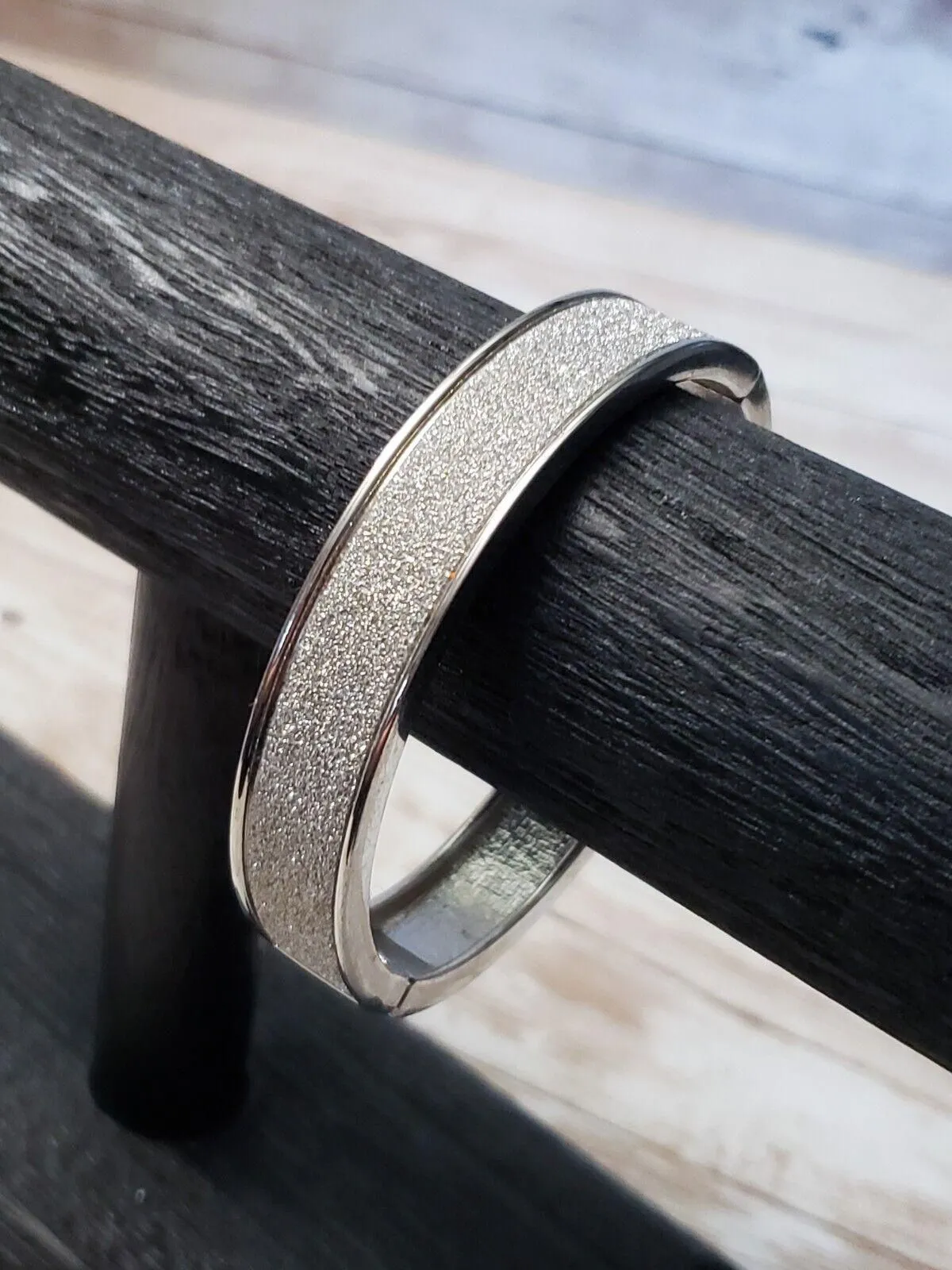 Product image for Vintage Hinged Bracelet / Bangle - Silver Tone with Glitter Like Design - pre-owned---good