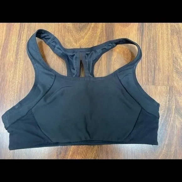 Listing Image Blurred Background