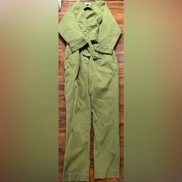 Listing Image Blurred Background