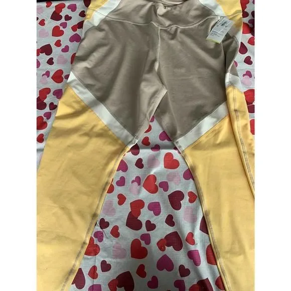 Listing Image Blurred Background