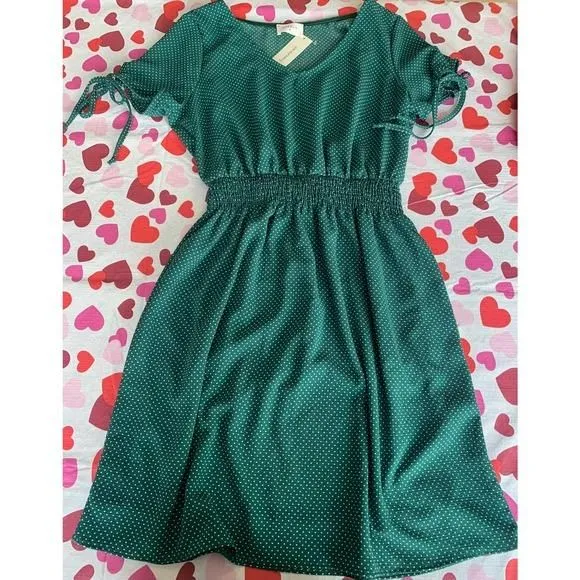 Listing Image Blurred Background