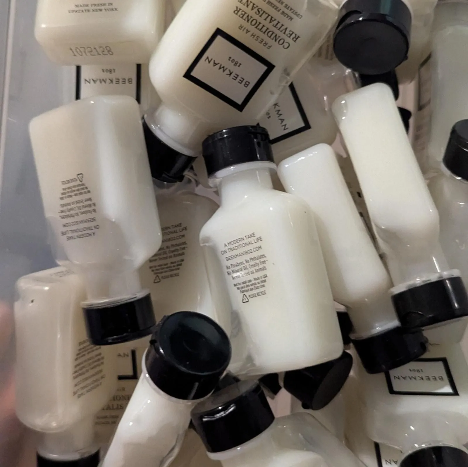 Listing Image Blurred Background