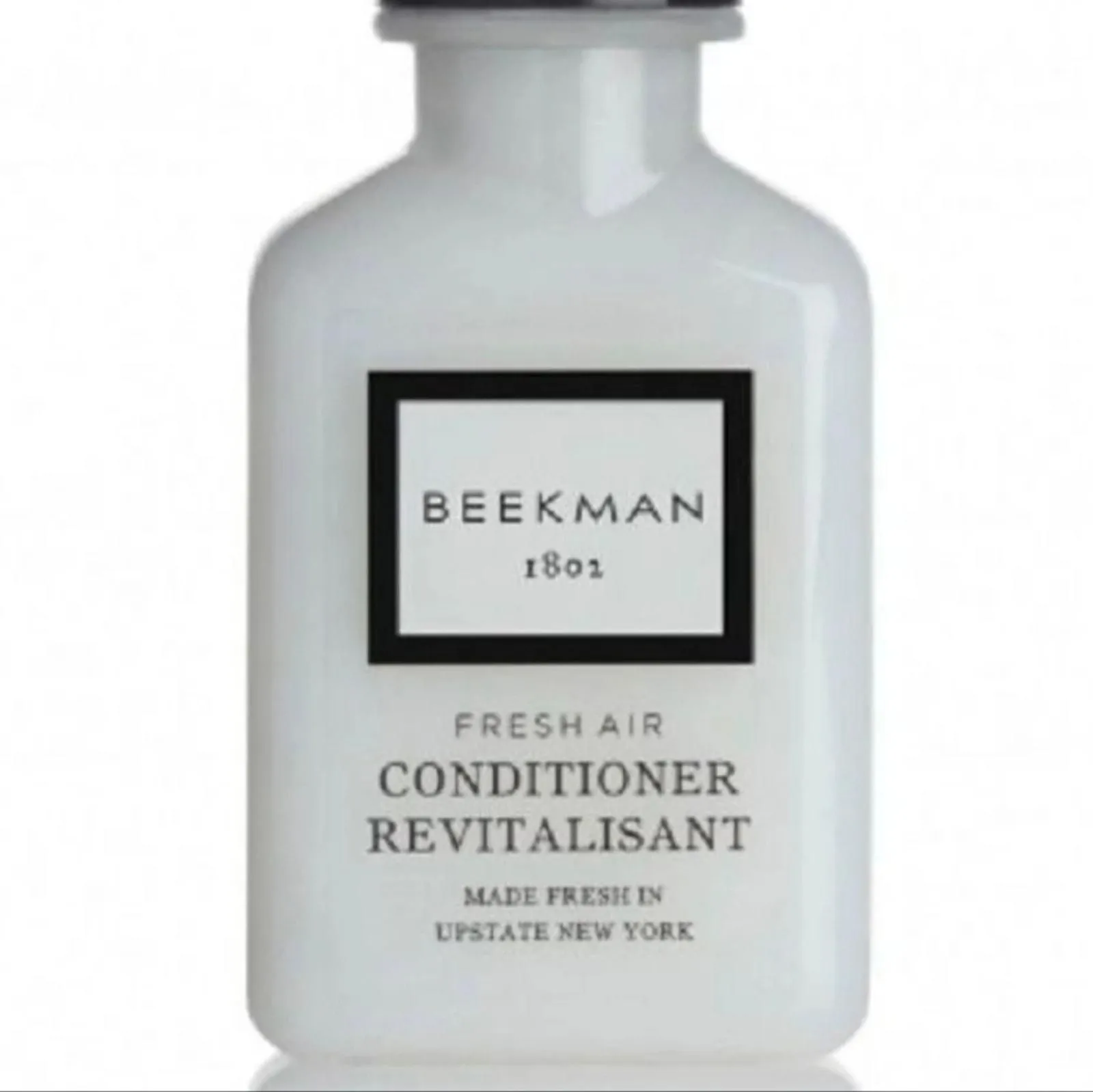 Listing Image Blurred Background