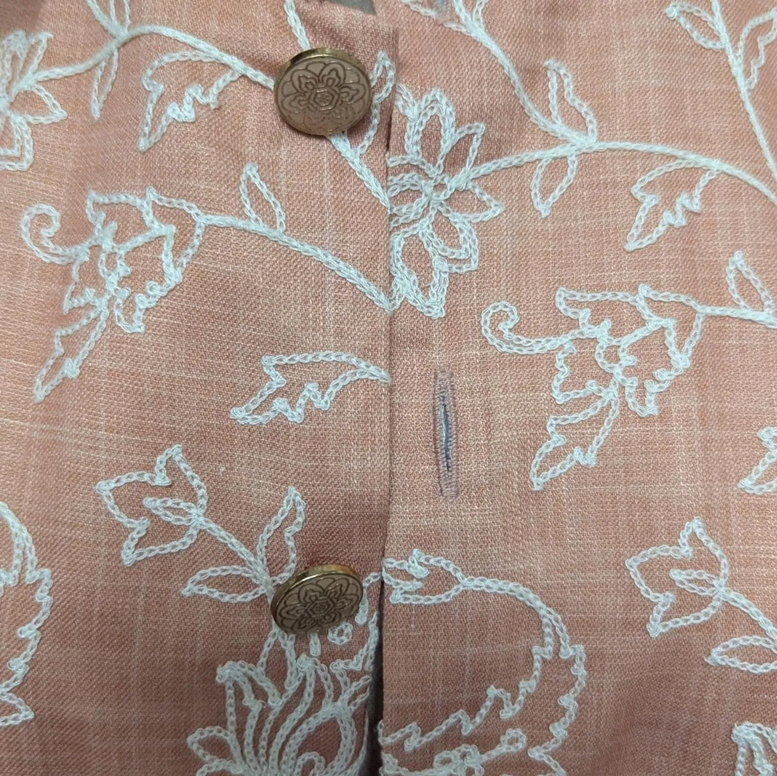 Listing Image Blurred Background