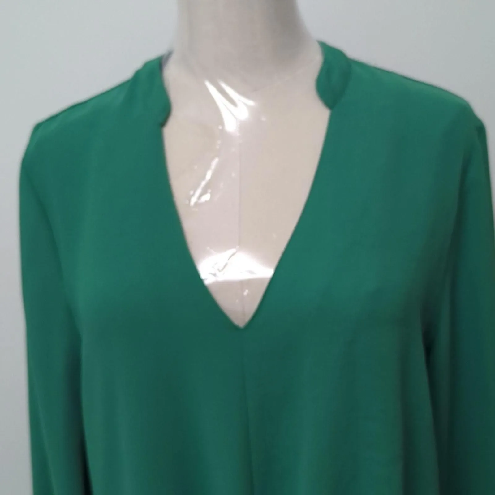 Listing Image Blurred Background