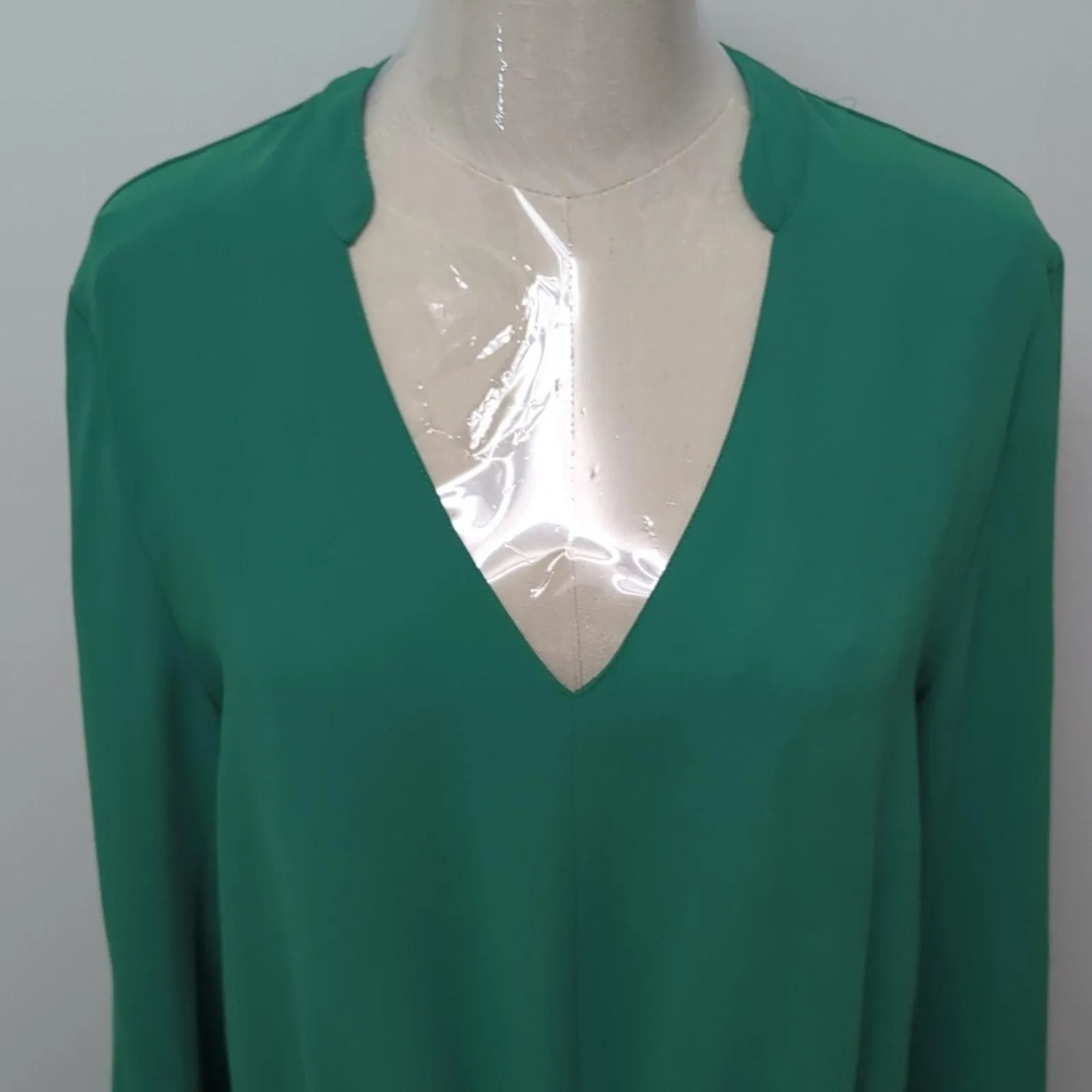 Listing Image Blurred Background